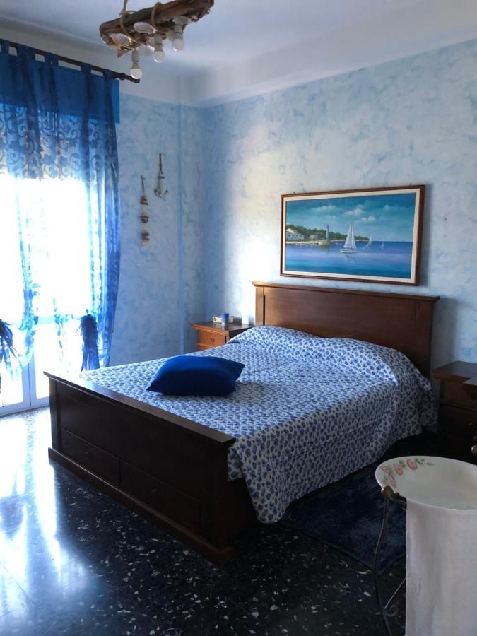 La Casa Di Marco Lägenhet Imperia Exteriör bild
